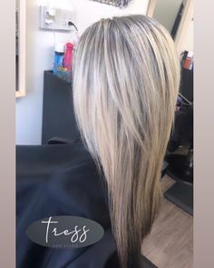 Blonde Inspiration, Classic Lash Extensions, Long Hair Highlights, Grey Hair Transformation, Color Highlights, Face Frame, Long Gray Hair, Blonde Hair Inspiration