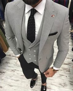 Stylish Groom Inspiration #groom #mensfashion Wedding Suits Men Black, The Suits, Trendy Mens Fashion, Suits Men, Mens Fashion Classy, Sharp Dressed Man, Men’s Suits, Suit Style, Wedding Suits Men