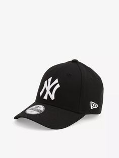 Like every true New York native, New Era is always shouting about its ties to the sporting world; when the brand’s not crafting headwear for college sports games, it’s selling caps to baseball fans and shirts for the football leagues. Our athleisure garms are soon to become the most valuable players in your throwback capsule – featuring everything from branded tees to caps and hoodies with all your much-loved sports teams stamped front and centre. Classic Snapback Hat For Baseball Season, Classic Baseball Cap With Curved Visor For Baseball Season, Classic Snapback For Baseball Season, Classic Baseball Cap With Curved Visor, Classic Trucker Hat For Baseball Season, Classic Trucker Hat For Baseball Season With Curved Visor, Classic Curved Visor Snapback Hat For Baseball Season, Hip Hop Style Baseball Cap With Curved Brim, Classic Fitted Hat For Baseball Season With Curved Visor