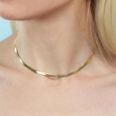 Gold Herringbone Chain, Delivery Packaging, Diy Collier, Green Skin, Herringbone Chain, Herringbone Necklace, Snake Chain Necklace, Snake Necklace, Necklace Chain Lengths