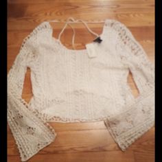 Bnwt Forever 21 Knit Tol Lkng Aleeve Creme Color Beautiful Design All Aound ..So Pretty, Cute N Sexy...Great For Whatever You May Choose...Great Deal N Offers Are Always Welcome...Chexk Out Pics N Descriptions If You Have A Question Please Feel Free To Ask,... Summer Long Sleeve Knit Crop Top, Knit Long Sleeve Crop Top For Summer, Trendy Fitted Beige Crochet Top, Spring Beige Open Knit Crop Top, Beige Open Knit Crop Top For Spring, Trendy Crochet Crop Top For Day Out, Spring Crochet Top For Day Out, Spring Fitted Crochet Top For Day Out, Trendy Beige Crochet Top For Day Out