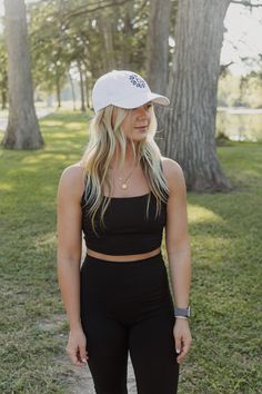 This Baseball Cap is the perfect accessory for any sports fan or casual wearer. Made with a sleek white design and featuring the "Babe logo" embroidered on top, this cap adds a touch of style to any outfit. The adjustable strap ensures a comfortable fit for all head sizes. Stand out with this must-have cap. Sporty Snapback Hat With Curved Visor For Everyday, Sporty Everyday Snapback Hat With Curved Visor, Sporty 5-panel Dad Hat For Sports, Sporty 5-panel Dad Hat, Sporty 5-panel Fitted Hat For Sports, Sporty Everyday Snapback Baseball Cap, Sporty Everyday Hats, Sporty Snapback Hat With Curved Bill, Sporty Baseball Cap For Gym