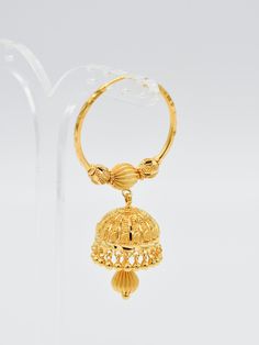 This 22ct Gold Ball Jhumki Bali weighs 17.64 grams and is crafted with precision and quality. Featuring a shiny and elegant design, these earrings are the perfect addition to any outfit, adding a touch of sophistication and luxury. Purity: 22ct gold Width: 2.6 cm (Diameter) Bangle Box, Baby Bangles, Bali Earrings, Ring Sale, Pin Pendant, Gold Bangle Bracelet, Pendant Rings, Diamond Bracelets, Chain Earrings