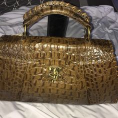 Top Handle Handbag Made From Leather (Could Be Crocodile). Measures Approximately: Height - 10” Width - 16.5” Depth- 2.5” Hardware Lock Seems To Be Brass Looking Stylish Leather Bags, Fendi Handbag, Gold Digger, Leather Handbags Women, Luxury Purses, Handbags Women, Top Handle Handbags, Unique Bags, How To Make Handbags