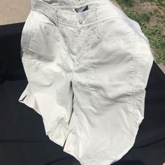 The Shorts Are Brand New And Have Never Been Worn. I Bought Them At The End Of Season And Then The Next Year Didn’t Fit. The Fabric Is Extremely Light And Perfect For A Warm Summer Day! Shorts Are A Size 12 And Have Ample Pockets. Please See Photos To Confirm Condition And Size. Please Ask Any Questions You May Have. Thank You. Note: Shorts Have Been In Storage And Are A Little Wrinkly. Summer Capris With Built-in Shorts, Knee-length Bottoms With Side Pockets For Spring, Spring Cargo Shorts With Relaxed Fit, Relaxed Fit Cargo Shorts For Spring, Spring Relaxed Fit Cargo Shorts, Summer Knee-length Pants With Side Pockets, Spring Bermuda Pants With Side Pockets, Bermuda Cargo Shorts With Pockets For Spring, Beige Bermuda Pants For Spring