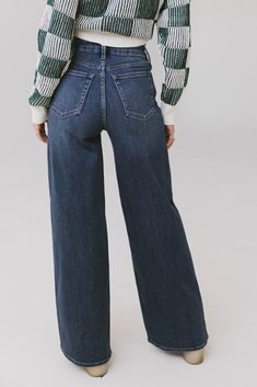 High Rise Zipper, Button Closure Wide Leg Fit Two Front, Two Back Pockets Stretch Denim Material 93% Cotton, 5% Polyester, 2% Spandex Machine Wash Cold, Tumble Dry Low Model Info Height: 5'6'' Wearing Size: 24 ~section 2~ SIZE WAIST RISE INSEAM 24 25" 10.5" 30" 25 26" 11" 31" 26 27" 11.5" 32" 27 28" 11.5" 32.5" 28 29" 12" 32" 29 30" 12" 32" 30 31" 12.25" 32" 31 32" 12.5" 32" **For more specific information on the product, please feel free to email us at webteam@bohme.com Denim Material, Tumble Dryer, Wide Leg Jeans, Stretch Denim, Leg Jeans, Wide Leg, High Rise, Spandex, Feel Free