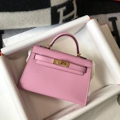 Adaptable-Bags - HMS Bags - 167 A+ Excellent Quality copies; Contact us if you've any questions in your mind. Malfoy Manor, Designer Things, Mini Kelly, Dream Bags, Luxury Bag, Hermes Bag, Mini Bags, Designer Bags, Luxury Handbags