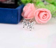 》Description 《 925 Sterling Silver, 2 Large Flower Ring, Dainty Statement Ring, Boho Ring, Silver Ring  》D E T A I L S《 ✦Metal:- Sterling Silver , Brass ✦Purty:- 925 Sterling Silver ✦Weight:-3 Gram (Approx) ✦Ring Size:- All Size Available 》C U S T O M I Z E O R D E R《 We accept custom and personalized order. It can be change in the gemstone, earring design and earring size. Please send us message if you are interested in a custom creation. 》 P A C K A G I N G 《 Your jewelry will be nicely packaged. If one or more items are gifts, please leave us a note at checkout and we'll pack them separately. We would be happy to send your personal note with it. 》 O U R Q U A L I TY 《 Product made  with pure 925 silver and nickel free. Sterling Silver jewelry is water safe. 》 Important information 《 ✪ M Spring Wedding Sterling Silver Flower Ring, Sterling Silver Wedding Rings For Spring, Silver Flower-shaped Rings For Spring, Silver Flower Shaped Rings For Spring, Silver Promise Rings For Spring, Silver Open Flower Ring For Spring, Spring Silver Sterling Silver Flower Ring, Spring Sterling Silver Flower Ring In Silver, Silver Sterling Silver Flower Ring For Spring