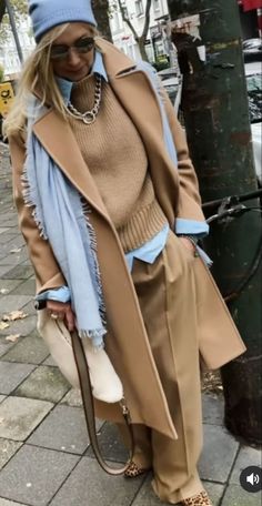 What To Wear To The Office Winter, Rich Wife Aesthetic Outfits, Spring Looks For Women 2023, Beige Outfit, Over 50 Womens Fashion