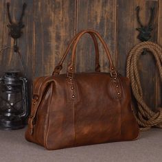 Vintage Leather Travel Bag Mens/ Womens Leather Lined Tote Shoulder Bag For Trips, Leather Lined Satchel Bag For Trips, Classic Soft Leather Shoulder Bag For Trip, Classic Shoulder Bag In Soft Leather For Trips, Classic Shoulder Bag For Trip, Classic Shoulder Bag For Trips, Leather Lined Travel Shoulder Bag, Classic Satchel With Leather Lining For Trips, Travel Duffle Bag With Leather Lining