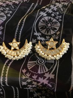 Very stylish high quality kundan chand Tara stud earrings gold plated. In stock now and ready to ship. Diwali Temple Jewelry Pearl Earrings With Stone Work, Traditional Jewelry With Gota Work For Gifts, Traditional Gota Work Jewelry As Gift, Traditional Gota Work Jewelry Gift, White Chandbalis For Eid Celebration, Unique White Pearl Earrings For Wedding, Handmade Crescent Jewelry For Parties, Festive White Cutdana Bridal Earrings, Unique White Wedding Earrings