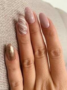 New Years Nail Designs, New Years Eve Nails, December Nails, Oval Nails