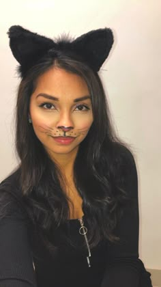 Cat makeup 🐱 Black Kitten Halloween, Cat Face Costume Make Up, Cat Makeup Halloween Aesthetic, Cute Black Cat Halloween Makeup, Black Cat Outfit Halloween Costume Ideas, Cat Face For Halloween Make Up, Easy Animal Halloween Makeup, Orange Cat Makeup Halloween, Cat Woman Face Makeup