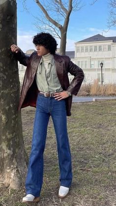 Male 70s Outfit, Disco Male Outfit, 70s Disco Party Outfit Men, Woodstock Outfit Ideas, 70s Male Outfits, 50s Male Fashion, 70s Outfits Men