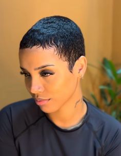 Twa Relaxed Hair, Faded Pixie Haircut Black Women, Black Woman Fade Haircut, Brown Pixie Cut Black Women, Teyana Taylor Short Hair, Brush Cut For Black Women, Buzz Cut Black Women, Very Short Pixie Haircut Black Women, Rihanna Pixie Cut