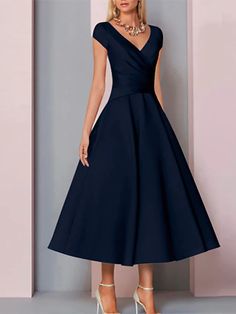 A-Line Mother of the Bride Dress Wedding Guest Elegant V Neck Tea Length Charmeuse Sleeveless with Ruching 2023 7953727 2023 – $119.99 Brides Mom Dress, Bride Dress Elegant, Mother Of The Bride Fashion, Áo Blu, Brides Mom, Mother Of Bride Outfits, Dress With Pleats, Mother Of Groom Dresses, Dress Wedding Guest