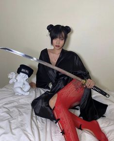 Badass Halloween Costumes, Ninja Outfit, Female Ninja, Ninja Girl, Pretty Halloween, Preformance Outfits, Pose References, Seductive Clothes, Cut My Hair