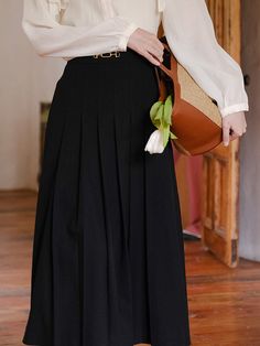 A black skirt that will make you look like an elegant and beautiful maiden. The pleated skirt flutters with every step, giving it a fleeting impression. It's a high-waisted skirt, so you can wear it beautifully. The chain decorated at the waist gives it a gorgeous look. 
 
 
 Size 
 
 S size 
 
 
 Total length: 75cm 
 Waist: 64cm 
 Hip: 90cm 
 
 M size 
 
 Total length: 76cm 
 Waist: 68cm 
 Hip: 94cm 
 
 
 
 
 Material 
 
 Nylon 
 Wool 
 
 
 
 
 
 Model worn 
 
 
 Wearing size 
 
 S size 
 
 Mod High Waisted Pleated Skirt, Black Skirt, Pleated Skirt, High Waisted Skirt, Villa, High Waisted, Wool, How To Wear, Beauty