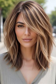 29+ Shag Haircuts 2024 4 Medium Length Shag Haircuts Modern, Shaggy Layered Haircuts Medium, 2024 Haircut Trends For Women, Long Shag Haircut Fine Hair, Choppy Layers For Medium Hair, Shoulder Length Shag Haircut, Medium Length Shag Hairstyles, Shag Hairstyles Medium, Medium Choppy Haircuts