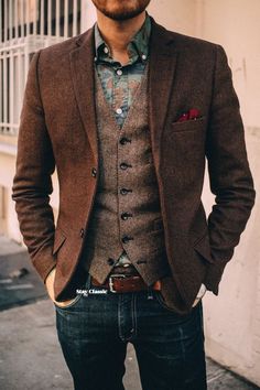 Brown Suit Wedding, Blazer Wedding, Mode Costume, Slim Fit Blazer, Teddy Boys, Mens Fashion Edgy, Mens Fashion Smart, Thrifted Outfits, Mens Fashion Rugged