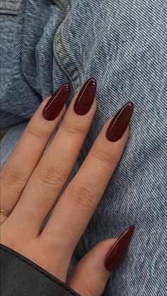 Get inspired by 40 trendy cherry wine nails that will be your go-to this season. From stunning Wine Nails and Cherry Nails to bold Red Acrylic Nails, find the perfect look with Cherry Wine Nails. Whether you love casual nails or want to go all out with Dark Red Nails, these designs will elevate your style. Discover shades like Red Nail Varnish and Short Nail Burgundy, with Oval Nails Maroon and Dark Red Oval Nails. Perfect for fans of short burgundy nails and Manikur Kuku.