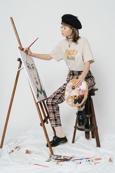 Minga London - All weirdos r welcome! | Official Site Painter Outfit Aesthetic, Painter Outfit, Artsy Woman, Painter Fashion, Grunge Teen, Artist Photoshoot, Painter Photography, Artsy Girl, Female Painters