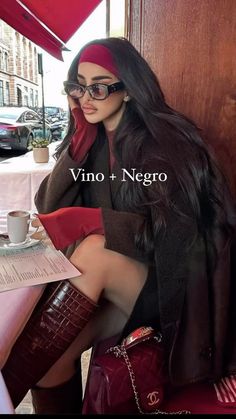 Slim Thick Outfit Aesthetic, Thick Legs Outfit, Romantic Essence Style, Virtual Window, Classy Goth, Fashion Philosophy, Uk Fits, Asthetic Pics, Nepo Baby