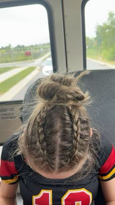 #braidhairstyle #volleyballhairstyle #volleyball Cute Hairstyles Soccer, Volleyball Ball Hairstyles, Braid In Back Of Hair, Hair Inspo Volleyball, Braid Soccer Hairstyles, Braids For Volleyball Games, V Ball Hairstyles, Club Volleyball Hairstyles, Cute Field Hockey Hairstyles