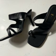 New, Never Worn. This Style Is From 2021. Do Not Lowball On Pricing. I Will Delete Ridiculous Offers. Black Leather Heeled Sandals. Asymmetric Leather Upper. Toe Divider. Lined Stiletto Heel. Square Toe. Airfit. Flexible Technical Latex Foam Insole, Designed To Offer Greater Comfort. Heel Height Of 10 Cm. / 3.9″ Black Upper 100% Sheep Leather Lining 100% Polyurethane Sole 100% Thermoplastic Rubber Insole 100% Sheep Leather. Chic Kitten Heels With Wrapped Heel, Chic Kitten Heels With Padded Heel, Modern Faux Leather Heels For Night Out, Chic Kitten Heels With 4-inch Heel And Square Toe, Faux Leather Square Toe Heels For Night Out, Faux Leather Heels With Sculpted Heel For Night Out, Trendy Low Heel Faux Leather Heels, Trendy Faux Leather Low Heel Shoes, Chic Synthetic Kitten Heels With 4-inch Heel