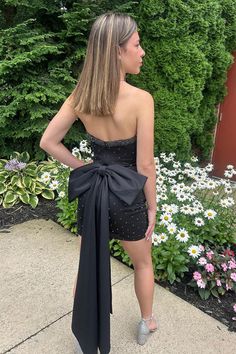 Black Bodycon Strapless Beaded Short Homecoming Dresses with Bow Mermaid Prom Dresses Sparkly, Beaded Short Dress, Bare Back Dress, Dresses With Bow, Homecoming Dresses Bodycon, Bodycon Dress Homecoming, Prom Dresses Sparkly, Hip Bone, Sequin Homecoming Dress