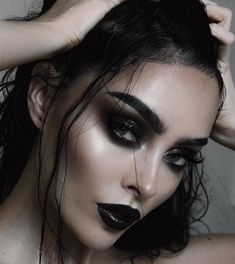 Witchy Shoot, Wedding Makeup Bride, Witch Makeup, Halloween Queen, Queen Makeup, Anastasia Beverly Hills Makeup, Makijaż Smokey Eye, Makeup Guide