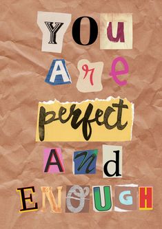 Papel de parede escrito Você é perfeita/perfeito e suficiente. Wallpapers With Words, College Wallpaper, Pretty Wallpapers Tumblr, Smarty Pants, Funny Wallpaper, Summer Memories, Pretty Wallpapers, Phone Wallpaper, Love Quotes