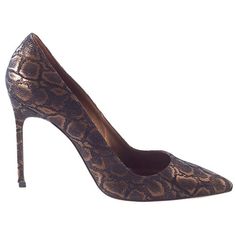 Manolo Blahnik exquisite coppery bronze pump. Faux python embossed. Soft pointed toes with stiletto heels. NEW or NEVER WORN. Final Sale SIZE 39 USA SIZE 9 SHOE MEASURES: HEEL 4" UPPER SOLE 10.5" CONDITION: NEW or NEVER WORN Pointed Toe Snake Print Heels For Party, Snake Print Pointed Toe Party Heels, Snake Print Pointed Toe Heels For Party, Brown Glamorous Pointed Toe Heels, Glamorous Brown Pointed Toe Heels, Evening Heels With Snake Print And Pointed Toe, Snake Print Heels With Pointed Toe For Evening, Formal Snake Print Heels With Pointed Toe, Elegant High Heels With Snake Print