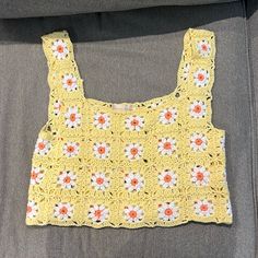 Nwot- Never Worn. Size Xs Neon Yellow Beach Tops For Spring, Cute Yellow Summer Tops, Fitted Yellow Floral Print Crop Top, Altard State Tops, White Tube Top, White Halter Top, Red Crop Top, Poplin Top, Corset Crop Top