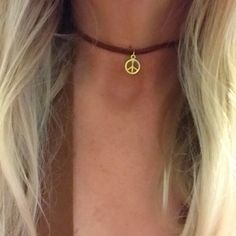 Peace sign choker/Choker/Hippie necklace /Hippie Choker/Peace | Etsy Peace Sign Jewelry, Stacked Beaded Bracelets, Boho Necklaces, Peace Necklace, Peace Sign Necklace, Turquoise Hoop Earrings, Anklets Boho, Sign Necklace, Hippie Bracelets