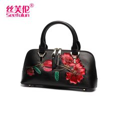 Prepare for a style getaway and rejuvenate your wardrobe with this exquisite women's handbag. The charming flower pattern adds an elegant touch to your ensemble. Made from genuine leather, it epitomizes quality and durability. The secure zipper closure ensures the safety of your belongings. Don't hesitate to seize this must-have fashion item and enhance your fashion statement!Specifications With/without interlining: Yes Types of bags: Shoulder Bags Texture: Cowhide Style1: Japan and South Korea Style: Shoulder Bag Size: Small Shoulder Strap Style: Single Root Shape: Shell Shape: Other Popular Style Name: Other Popular Elements: Flower Place Of Origin: GUANG DONG Province Pattern: Plant Flowers Origin: Mainland China Main Material: Genuine Leather Lining Material: Polyester Lining Material: Elegant Handheld Satchel For Spring, Elegant Spring Handheld Satchel, Leather Top Handle Bag With Floral Print, Elegant Top Handle Bag With Floral Print, Elegant Floral Print Bag For Everyday Use, Elegant Leather Bags For Spring, Elegant Flower Shoulder Bag For Everyday Use, Elegant Flower Shaped Shoulder Bag For Everyday Use, Elegant Flower-shaped Shoulder Bag For Everyday Use