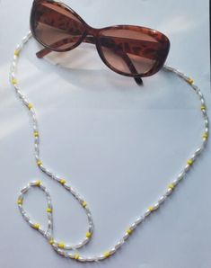 Rice Pearls, Beaded Lanyard, Beaded Lanyards, Glasses Sunglasses, Glasses Chain, Fun Diy Crafts, Fun Diy, Beaded Jewelry Diy, Diy Beads