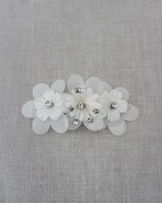 Small flower hair pin with beads and rhinestone detail. Perfect for flower girls and parties. DETAIL: Pin length: 3 inches Metal Pin Handmade Girls Birthday Parties, Flower Hair Pin, Bow Shoes, Glitter Bow, Shoes Collection, Bow Hair, Metal Pins, Flower Hair Clips, Girls Birthday