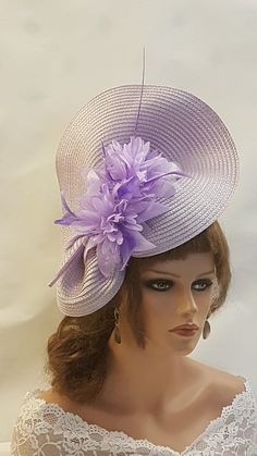 Large Lilac/Lavender  Hat Fascinator with long Quill Feather and  Shade of Light purple/Lilac Flowers, perfect for Mother of Bride or Goom, Royal Ascot, Kentucky Derby, Weddings Goodwood revival, Christening, Ascot or any special occasion. Gorgeous Lilac/Lavender Straw weave saucer hat with beautiful silk florwers. straw weave Hat fascinator long Purple quill feather and  Silk flowers This hat has been made by hand and very light to wear 38cm (15 inches) Saucer hat This hat is designed to be wor Groom Hat, Lavender Hat, Saucer Hat, Ascot Hats, Hat Wedding, Hat Fascinator, Goodwood Revival, Lilac Lavender, Alice Band