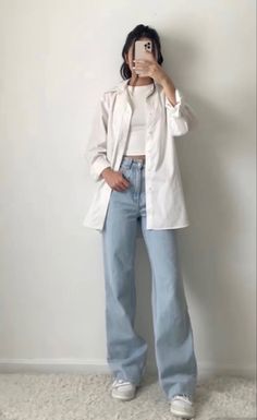 Light Wash Jeans Outfit, Wash Jeans Outfit, Korean Casual Outfits, Causal Outfits, Quick Outfits