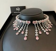 Bridal Jewelry Sets Brides, Simple Jewellery, Neck Pieces Jewelry, Fancy Jewellery Designs, Jewelry Aesthetic, Jewelry Luxury