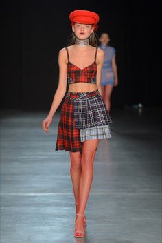 Tartan Fashion, Estilo Punk, Cat Walk, Stage Outfits, Punk Fashion, Looks Vintage, Primavera Estate, Alternative Fashion, Outfits Casuales