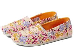 TOMS Alpargata CloudBound - Women's Shoes : Parfait Pink : For information on how TOMS contributes to the community, please visit the The TOMS Alpargata slip-on shoe is a classic style with will easily complement your everyday look. Upper made of a variety of textiles. Material is stated in the color name. Styles with a vegan-friendly construction have (Vegan) stated next to their color name. The Light Grey Elmo Printed Canvas color is part of the Sesame Street® X TOMS Collection. Breathable tex Red Tv, Printed Canvas, Sesame Street, Color Names, The Community, Vegan Friendly, Product Reviews, Everyday Look, Slip On Shoes