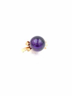 18k Interchangeable Gemstone Orb Ring - Gold Modernist Sphere Ring - Atomic Age Orb Ring - Amethyst Orb - Carnelian Orb - Tiger's Eye Orb ring in size 6 and re-sizable by your jeweler. What a special and fantastically rare piece of Atomic Age jewelry from the late 1960's to early 70's in great condition. A unique mod form design in 18k Yellow Gold with center screw for holding the gemstone orbs with 4 lobes extending above each shoulder. There's 6 12mm genuine gemstone orbs that have gold inner Luxury Amethyst Cabochon Ring, Formal Cabochon Amethyst Ring Fine Jewelry, Luxury Round Cabochon Amethyst Ring, Elegant Amethyst Cabochon Ring, 14k Gold Polished Amethyst Ring, 14k Gold Amethyst Ring With Polished Finish, 14k Gold Round Amethyst Ring With Polished Finish, Formal Purple Cabochon Gemstones, Modern Amethyst Ring With Polished Finish