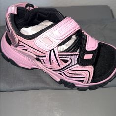 Brand New Size 26 Which Is About A The Price Paid 450.00 No Low Offers Please Spring Pink Open Toe Sneakers, Balenciaga Sandals, Shoes Balenciaga, Balenciaga Shoes, Kids Shoes, Balenciaga, Kids Shop, Chanel, Sandals