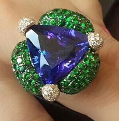 Stunning Tanzanite CZ & Emerald Ring 925 Sterling Silver Women's Fashion Jewelry Antique Jewelry Victorian, Antique Costume Jewelry, Tanzanite Jewelry, Princess Jewelry, Unusual Jewelry, Fancy Diamonds, Costume Jewelry Necklaces, Cremation Jewelry, Emerald Jewelry