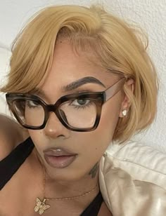 Mini Bob Haircut Black Women, Pixie Cut With Glasses, Blonde Bob Black Women, Very Short Bob Black Women, Natural Bob Hairstyles, Natural Hair Bob Cut, Short Pixie Bob Haircuts, Natural Hair Bob, Finger Waves Short Hair