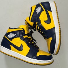 Men’s Jordan 1’s In Varsity Maize, Midnight Navy And White Color Way. Only Wore These J’s A Couple Times. Very Nice Addition To Your Collection. Doesn’t Come With Original Box Jordan One, Jordan Ones, White Jordans, J S, Maize, Midnight Navy, Mens Shoes Sneakers, Jordan 1, Blue Yellow