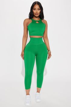 Available In Kelly Green And Black. Sports Bra Scoop Neck Sleeveless Elevate Keyhole Detail Open Back Detail Medium Impact Pair With "Run It Up Elevate Active Capri Legging" Body: 73% Polyester 27% Spandex Inner Mesh: 82% Nylon 18% Spandex Imported | Hit Your Mark Elevate Sports Bra in Kelly Green size XS by Fashion Nova Run It, Service Women, Black Sports Bra, Jeans Jumpsuit, Green And Black, Capri Leggings, Matching Dresses, Kelly Green, Green Fashion