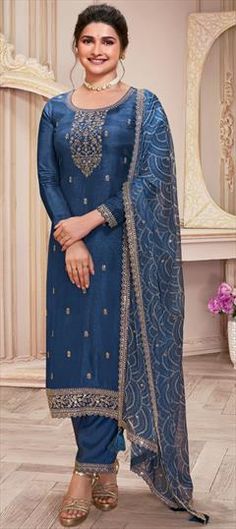 Blue color Salwar Kameez in Georgette fabric with Embroidered, Thread, Zari work Reception Lehenga, Engagement Reception, Zari Work, Georgette Fabric, Salwar Kameez, Blue Fashion, Lehenga, Custom Sizing, Thread